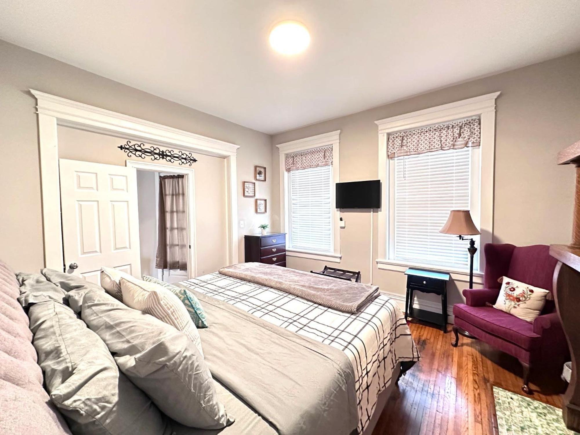 E1 Centrally Located In Carytown Fully Fenced Richmond Exterior foto