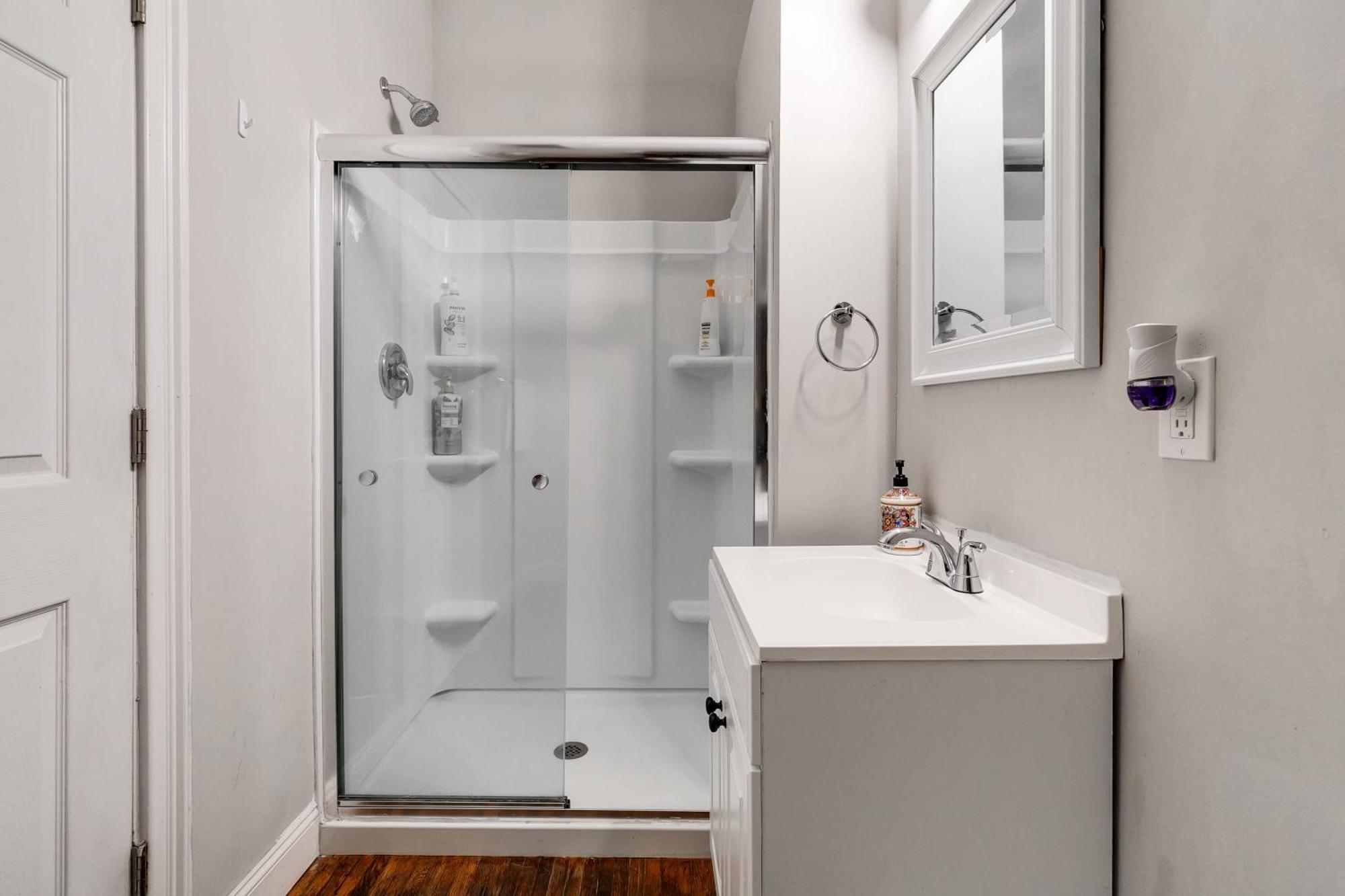 E1 Centrally Located In Carytown Fully Fenced Richmond Exterior foto